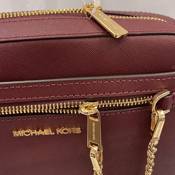 Michael Kors Jet Set Item Large East West Zip Chain Crossbody 
Merlot - Picture 14 of 16